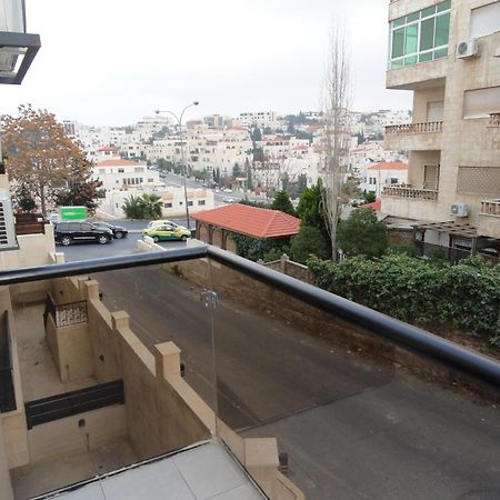 Dair Ghbar Apartment Αμμάν Δωμάτιο φωτογραφία
